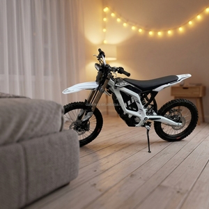 Sur Ron Light Bee 2 2026, Veicolo Speciale per Attività di Team Building, 24Kw, Cella a Risparmio Energetico 78.54V45Ah, Standard 410N.m - Product Image 4