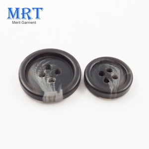 Nhà Máy Bán Buôn Có Thể Giặt Ưa Thích Cổ Màu Đen Hải Quân Màu Grey Phù Hợp Với Áo Khoác Áo Khoác Tái Chế Nhựa Nhựa Nút Sừng Cho Quần Áo - Product Image 2