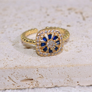 Nhẫn Hoa Cúc Hình Bánh Mì Tròn Mạ Vàng 18K Kim Cương Nhân Tạo Mạ Vàng 18K RM1534 - Product Image 5