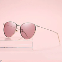 2023 Lunettes de soleil personnalisées de créateur de marque célèbre de haute qualité pour hommes et femmes