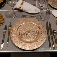 Assiette de présentation classique en plastique doré de 13 pouces, motif végétal, faite à la main, de haute qualité, pour les événements de mariage, nouveauté 2025