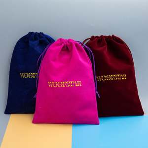 Sacs à parfum en tissu de velours rouge recyclable en gros, pochette à cordon réutilisable, sacs cadeaux de luxe haut de gamme personnalisables - Product Image 6