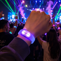 Bracelet LED en silicone ABS, lumineux et sonore, rythmique, pour fêtes, cadeaux gratuits, style romantique