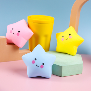 Jouet sensoriel anti-stress en caoutchouc souple TPR en forme de lune et d'étoile pour les enfants, thème céleste, filles et garçons - Product Image 2