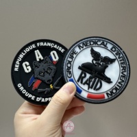 Étiquette en silicone de transfert de chaleur 3D personnalisée de haute qualité avec logo en relief patch en caoutchouc PVC pour chapeaux