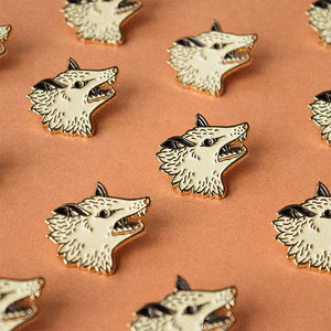 Broches personnalisées écologiques en gros, badges métalliques, designs personnalisés, broches en émail doux, broches plaquées argent, fabrication de broches personnalisées - Product Image 4