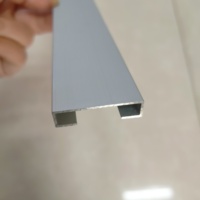 Profils en aluminium de canal de C avec des services de traitement de soudure de coupe de recourbement