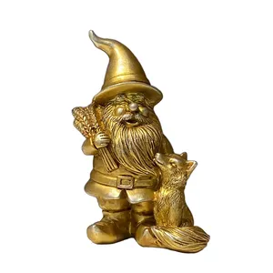Customer Resin Autumn Gnome Statue Garden Ornaments Dwarf With Squirrel Elf Ornaments For Thanks Giving Gift