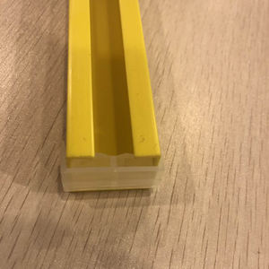 Soportes de tapones de rieles de plástico de pared simple PP de grado alimenticio de buena calidad para boquilla de tapa de pico - Product Image 4