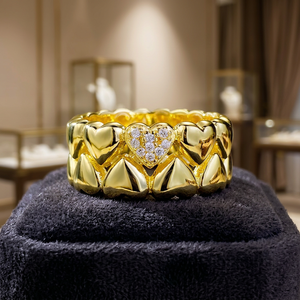 Bague Cocktail Unisexe en Moissanite Plaqué Or Jaune Forme Cœur Sertie à Griffes Bijoux de Mariage Romantiques AMBER JEWELS T-4065 Hiphop - Product Image 1