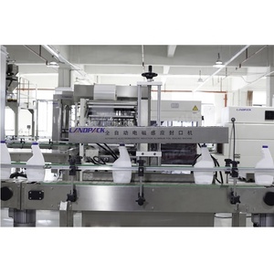 Machine <span class=keywords><strong>de</strong></span> remplissage automatique multifonctionnelle haute précision pour liquides visqueux (shampoing, détergent, nettoyant WC, boissons) et produits en verre - Product Image 2