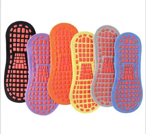 حار بيع الأزياء القطن جوارب مضادة للانزلاق اليوغا الكبار داخلي سيليكون تنفس شبكة الجوارب تصميم كل حجم جوارب رياضية