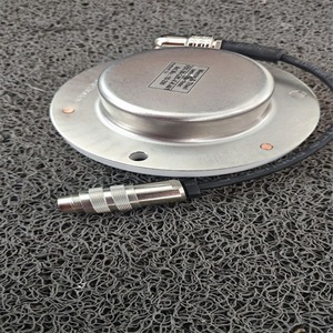 Capteur d'humidité industriel en métal Werne & Thiel FS1-30-G80-X-K-l4/1 0-100% HR pour surveillance environnementale - Product Image 4