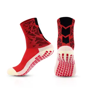 Fabricant de chaussettes de sport en coton pour hommes et femmes Chaussettes athlétiques Jacquard Tape Design Football Grip Socks