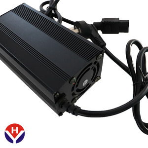 Chargeur électrique universel de coque en alliage d'aluminium 72V 6A 600W pour batterie au lithium E Bike - Product Image 3