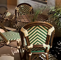 Chaises de salle à manger d'extérieur en rotin et métal imperméables pour jardin et restaurant, vente en gros directe d'usine 2025