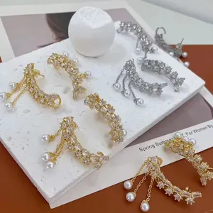 独特设计镀金黄铜耳环透明锆石吊坠珍珠优雅耳坠时尚饰品