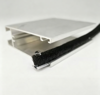 Brosse d'étanchéité industrielle grand format pour portes automatiques, isolation phonique et étanchéité pour bâtiments commerciaux