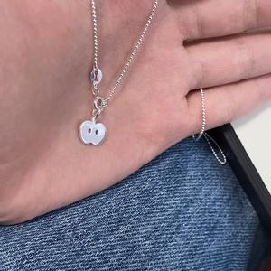 Collier pendentif polyvalent de luxe haut de gamme en argent pur S925 pour femme, coquille ovale naturelle irisée, lumière de niche - Product Image 1