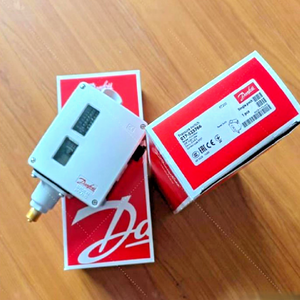 Interruptor 017-523766 RT200 - Nuevo Interruptor 017-523766 RT200 - Nuevo Controlador PLC para Automatización Industrial - Product Image 1