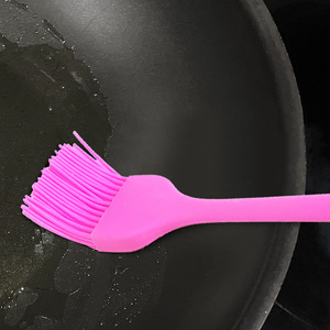 <b>Silicone</b> oil brush, one-piece <b>silicone</b> barbecue brush, high temperature resistant <b>baking</b> brush, kitchen-specific <b>baking</b> brush, - Product Image 2