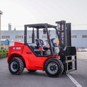 ספק המלגזות הטוב ביותר בסין מציע מלגזת דיזל 3 טון 4 מטר לשטח קשה עם תורן טריפלקס, צמיגים מלאים ותא נהג - Product Image 1