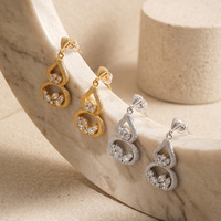 Collier pendentif porte-bonheur en laiton creux en forme de gourde, entièrement pavé de zircons multiformes pour femme