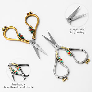 JP Trèfle Fleur Diamant Ciseaux Vintage Artisanat Rétro Petit Classique Tailleur Broderie Ciseaux - Product Image 2