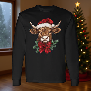 Camiseta de manga larga con diseño de vaca de las Tierras Altas y gorro de Papá Noel, pijama navideño con diseño de vaca - Product Image 3