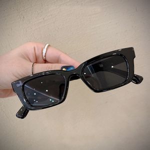 2024 Hot Retro <b>Small</b> Square Frame Full Rim Unisex Classic Sunglasses European Style Korean Version Luxury <b>White</b> UV400 Protection - Product Image 3