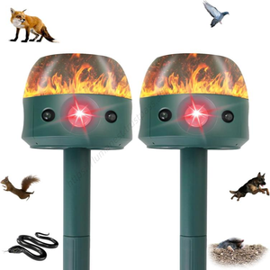 Repelente Ultrasónico Solar para Animales para Jardín, 5 Modos, Repelente para Exteriores con Sensor de Movimiento, Luz Intermitente - Product Image 1