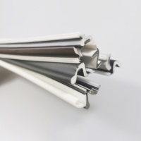 Bande d'étanchéité éponge en mousse PU de bonne qualité et à bas prix pour porte en bois coupe-froid porte intérieure en bois