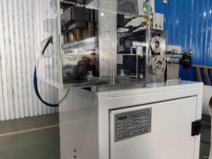 ماكينة القطع الأعمى العمودية الأوتوماتيكية ، ماكينة صنع ستائر القطع الأعمى ، ماكينة القطع واللكم الأوتوماتيكية بالكامل - Product Image 4