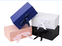 Maßgefertigte 2mm Rosa Magnetische Klappbare Geschenkboxen aus Recycling-Karton mit Goldfolie, Matter Laminierung, Prägung und Faltbarem Design für Pelzsocken