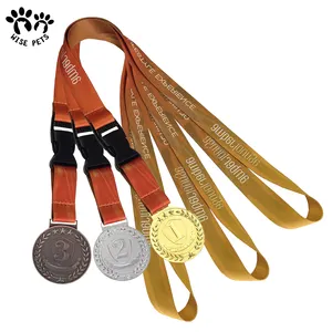 Grosir medali khusus dan manufaktur medali pendidikan penghargaan olahraga Badminton cangkir sepak bola medali dan trofi