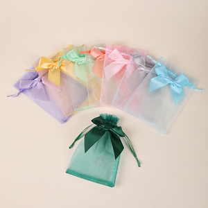 Linna élégant sac cadeau <span class=keywords><strong>en</strong></span> maille transparente et <span class=keywords><strong>organza</strong></span> avec décor d'arc pour cosmétiques et cadeaux emballage d'échantillon <span class=keywords><strong>en</strong></span> gros - Product Image 3