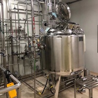 Cuve de mélange et de stockage sanitaire SS304 à double enveloppe, 200L, 500L, 1000L, avec couche isolante et cadre de décapeur mural, 380V