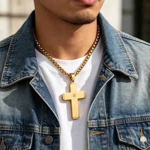 Collier Pendentif Croix Minimaliste en Cristal Unique pour Homme, en Acier Inoxydable Or, Argent, Noir, Bijou Religieux Chrétien, Chaîne Maille Forçat - Product Image 4
