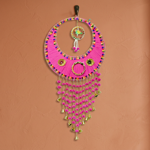 พระจันทร์เสี้ยวประดิษฐ์สีชมพูแบบดั้งเดิมสำหรับแขวน - Product Image 2