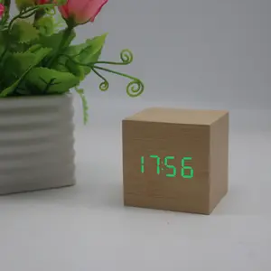 Mini numérique en bois LED réveil bois rétro lueur horloge bureau Table décor commande vocale Snooze fonction bureau calendrier