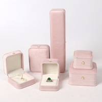 Boîte à bijoux de luxe en velours avec boucle perlée personnalisée par le fabricant, pour bracelet, boucles d'oreilles, bague, collier, pendentif, bracelet rigide, emballage cadeau