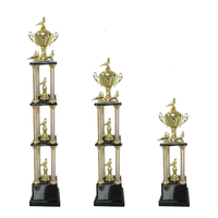 Métal De Football Sportif Personnalisé Tasse Trophée avec Figurine De Joueur De Football