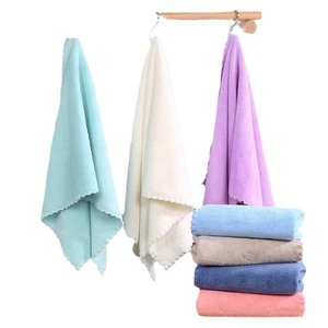 Serviette de toilette en microfibre Carlota 35x75 cm, épaisse, absorbante, séchage rapide, couleur unie, pour le bain et coffret cadeau - Product Image 5