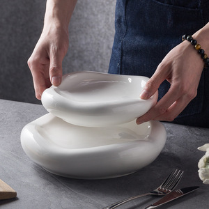 Plato de cerámica blanco creativo moderno, plato de restaurante de gama alta a la moda, vajilla de porcelana con arte de nube blanca en forma especial - Product Image 2