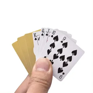 Naipes de póquer pequeños personalizados Klondike Spider Solitaire de plástico Pvc impermeable naipes con caja personalizada