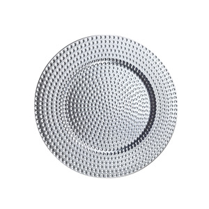 Assiettes de présentation rondes élégantes de 13 pouces pour mariage, dîner, événement, en or rouge martelé et argenté, avec perles - Product Image 5