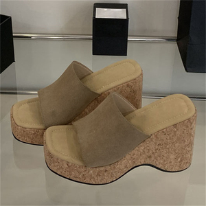 Sandales à talons hauts jaunes pour femmes, nouveau style, bout ouvert, semelle épaisse pour une augmentation de la taille, confortables et tendance pour le printemps et l'été - Product Image 3