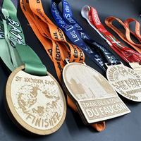 Médaille de sport en bois personnalisée en gros d'usine, écologique, gravée, pour marathon, course, avec ruban de cou