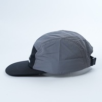 Casquette de camping personnalisée bicolore à 5 panneaux en tissu nylon avec logo brodé pour les sports de plein air, la plage et la pêche
