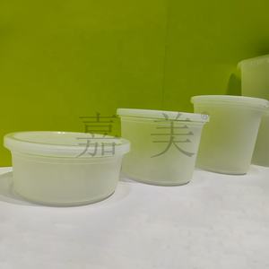 Vasos redondos de plástico transparente de 250g y 500g con tapa, ideales para almacenar sopas, caldos, aderezos, salsas, frutas y ensaladas. - Product Image 6